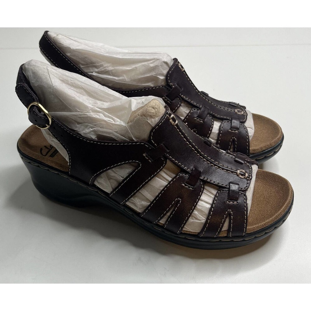 NEW Clarks Lexi Marigold Leather Sandals Size 5.5M Women’s Brown